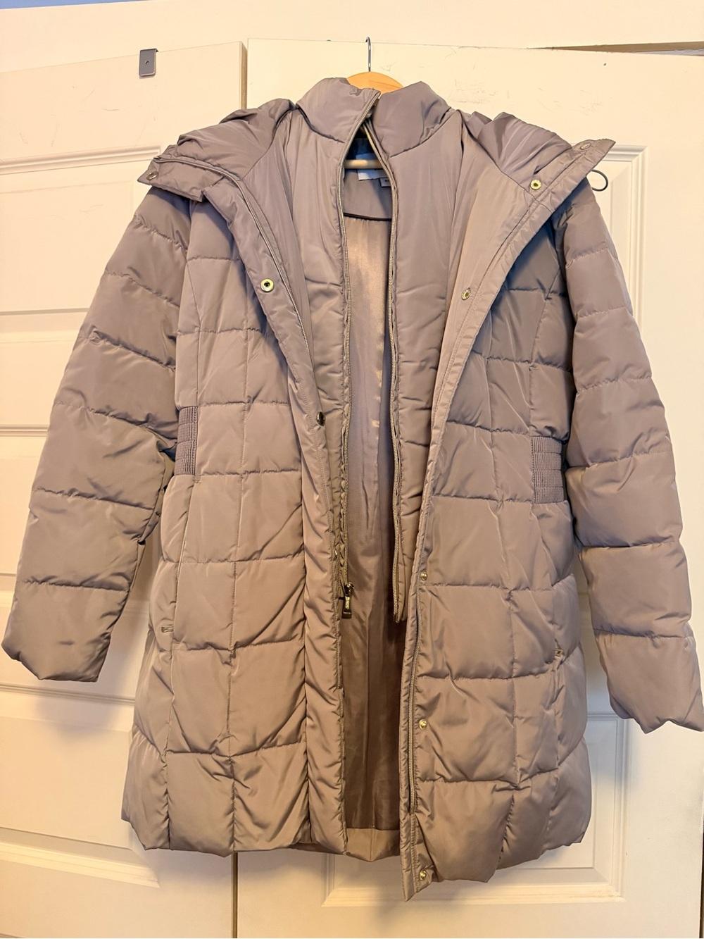 Women’s Taupe-Gray Long Hooded Puffer Coat